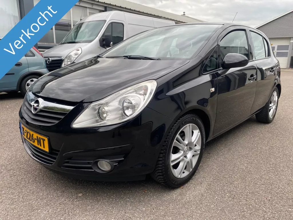 Opel Corsa 1.2-16V Essentia 2008 verkocht