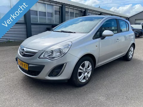 Opel Corsa 1.2-16V Selection verkocht